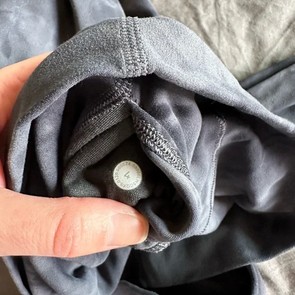 Align 28” leggings - Picture 3 of 4